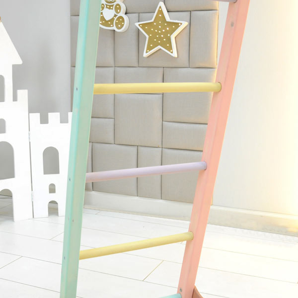 Напольный спортивный комплекс из дерева для малышей VT-429