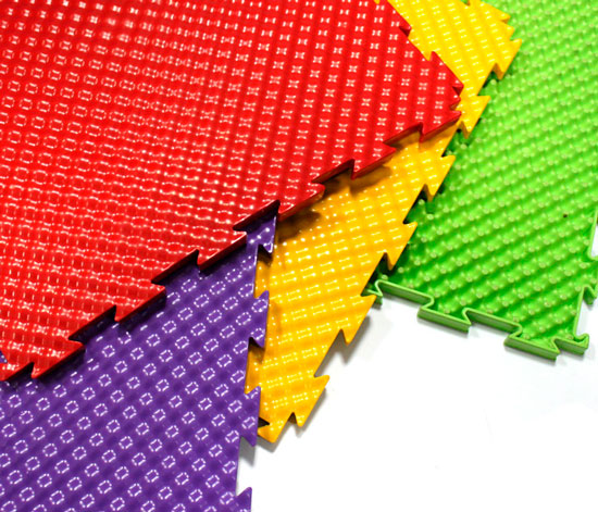 Износостойкое спортивное покрытие ПВХ 375х375*8 мм PL1