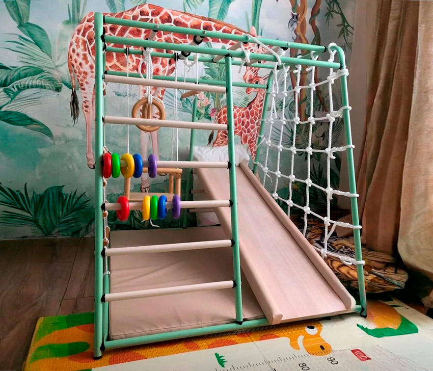 Детский напольный спортивный комплекс с горкой и качелями "Малыш", цвет фисташковый VT497