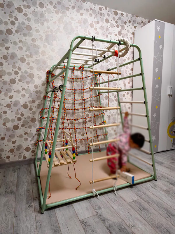 Детский спортивный комплекс "Вертикаль" Весёлый Малыш NEXT с горкой VT-547