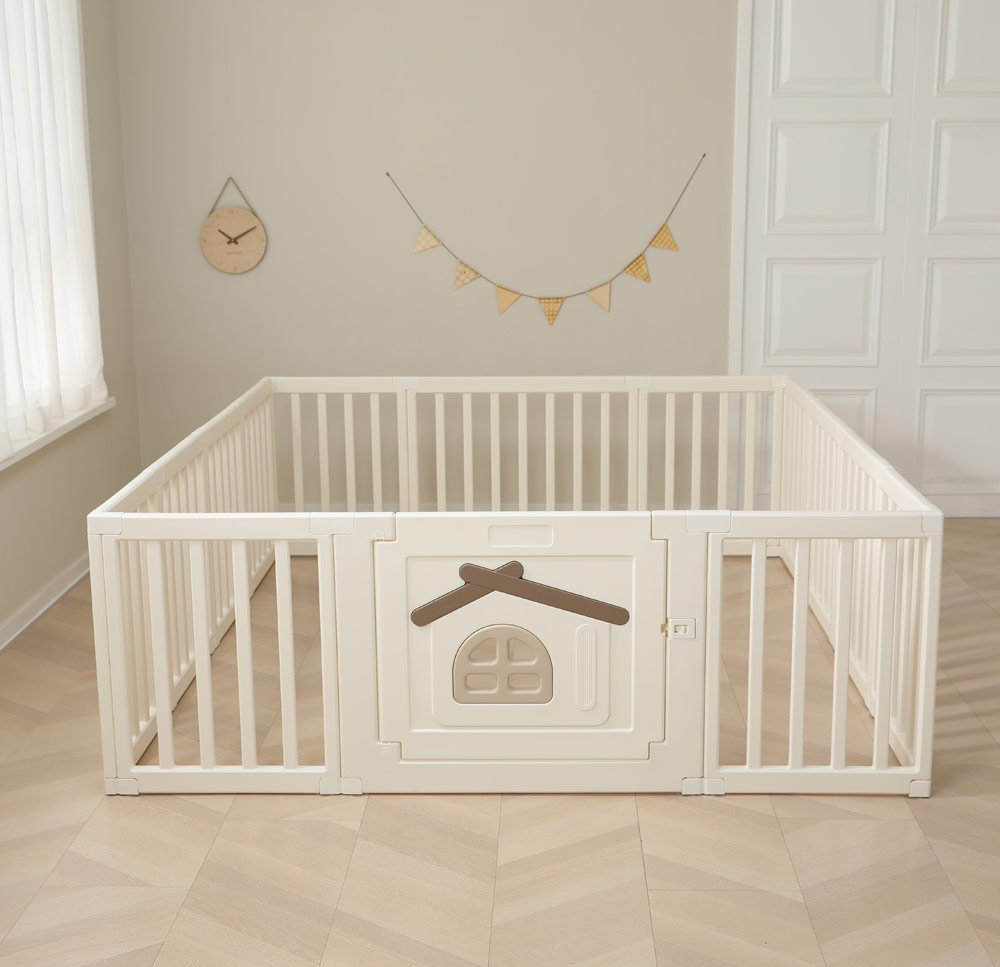 Большой детский игровой манеж UNIX Kids "Классический домик на дереве", размер 180 x 200 см, цвет бежевый UN-15