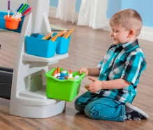 Детский двухсторонний мольберт с полочками STP84